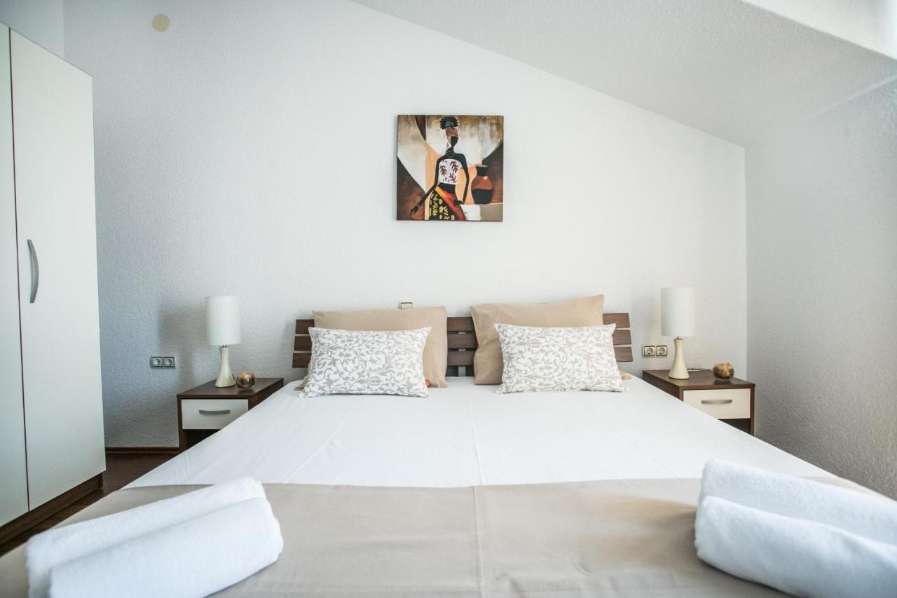 Kaja - Right Next To The Beach Trogir Extérieur photo