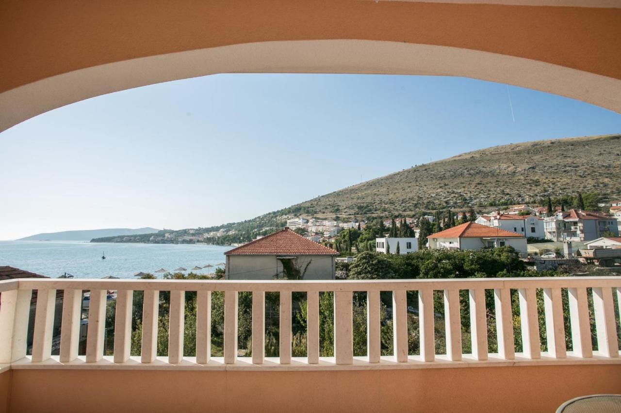 Kaja - Right Next To The Beach Trogir Extérieur photo