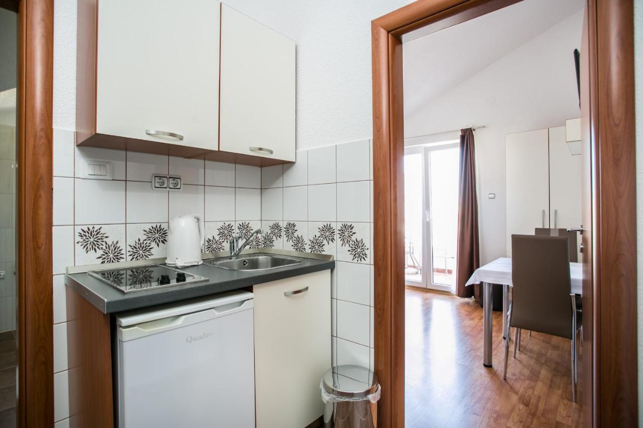 Kaja - Right Next To The Beach Trogir Extérieur photo